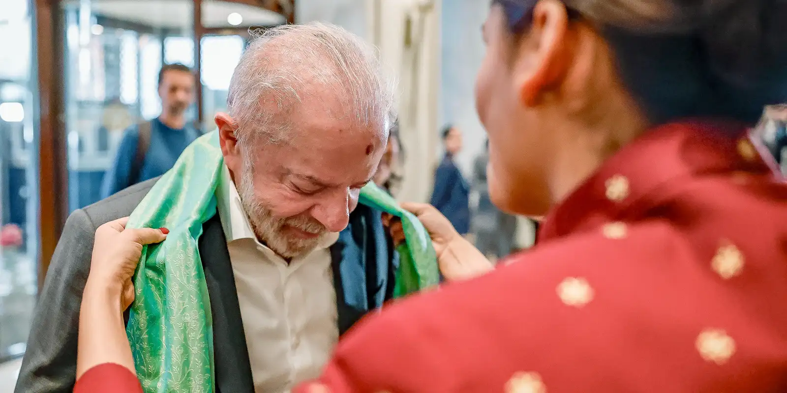 Lula chega à Índia e primeiro compromisso é cúpula sobre IA